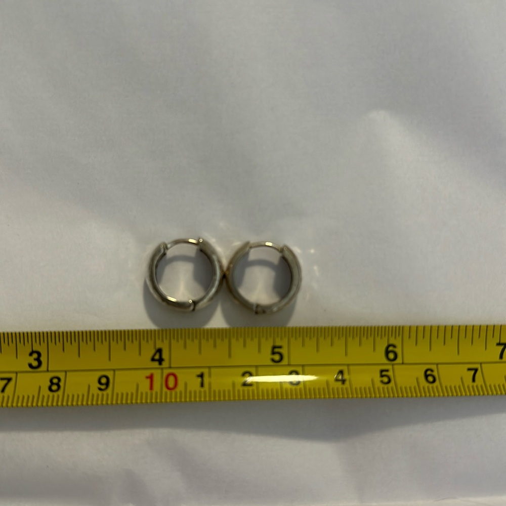 Silpada Open Cell Hammered Hoop Earrings 925